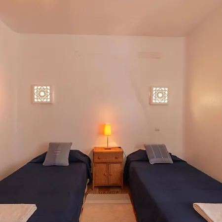 Oura Family House Σπίτι διακοπών Αλμπουφέιρα