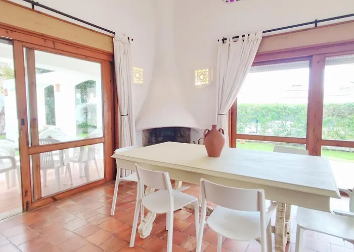 Nyaraló Oura Family House Albufeira