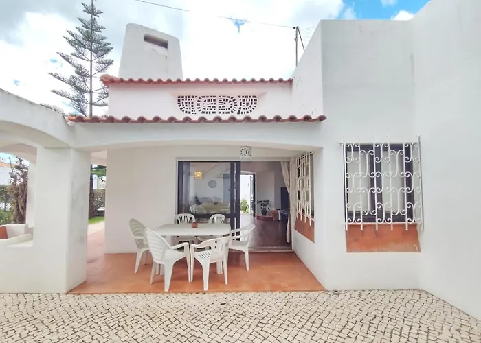 Oura Family House 度假居