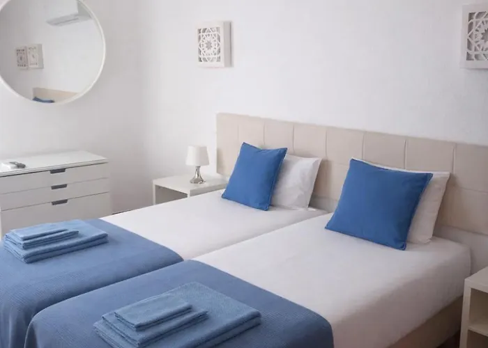 Oura Family House Nyaraló *