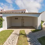 Feriehus Oura Family House *